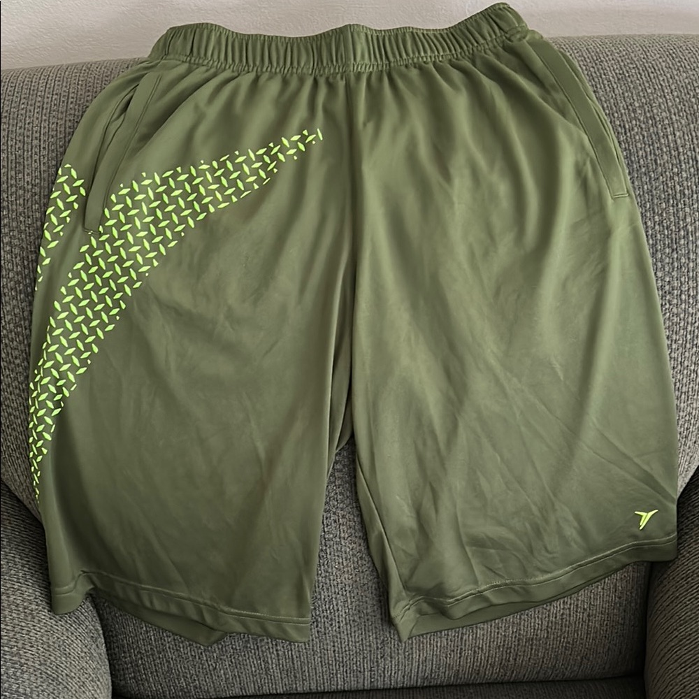 Old Navy Boys XL (14/16) Olive Green Athletic Shorts